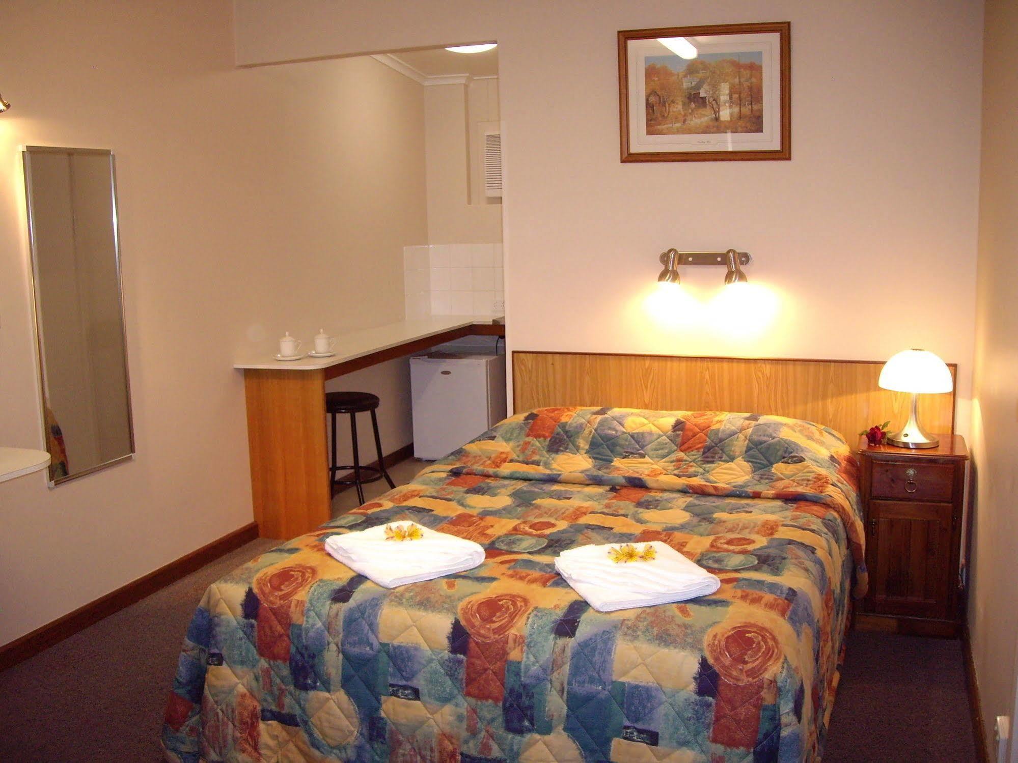 Tower Motor Inn Маунт Гамбиър Екстериор снимка
